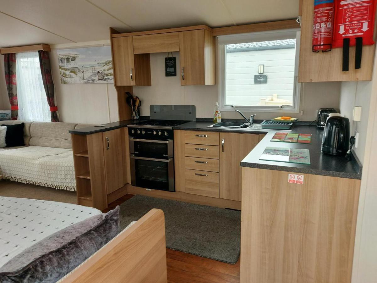 ברין 95 Holiday Resort Unity 3 Bed Passes Included מראה חיצוני תמונה